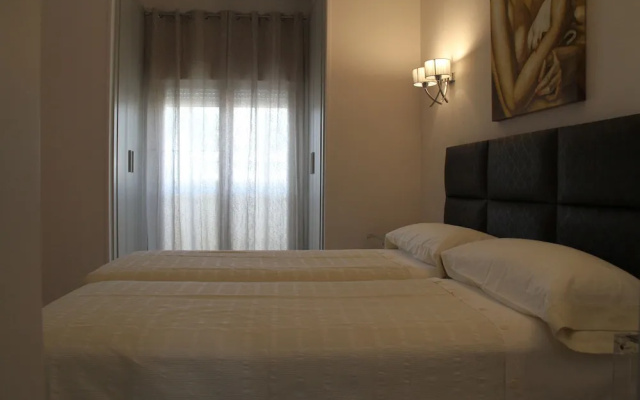 Spectacular Apartment in Puerto Marina, Next to the Beach,