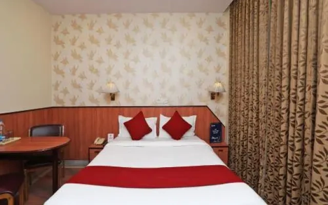 OYO Premium 059 Bishtupur