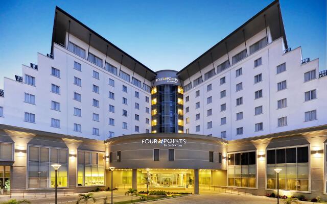 Отель Four Points by Sheraton Lagos вид на фасад