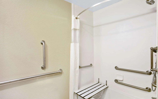 La Quinta Inn & Suites by Wyndham Gillette