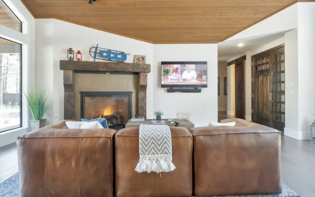 Flag Golf 3 Bedroom Home
