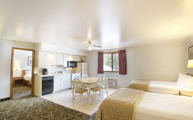 Glenwood Springs Cedar Lodge