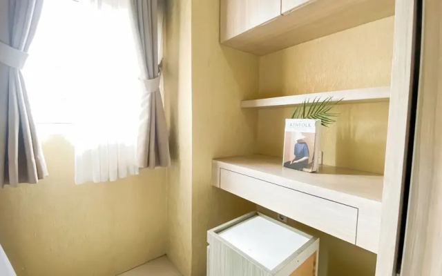 Comfy 2Br Near Mall At Green Pramuka City Apartment