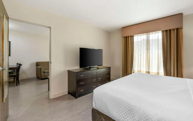 Best Western Suites
