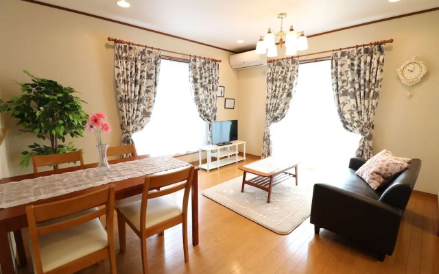 Sophia Court room101.102