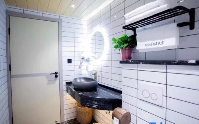 Xi'an Qingheju Boutique Homestay (Fengcheng 5th Road Subway Station)