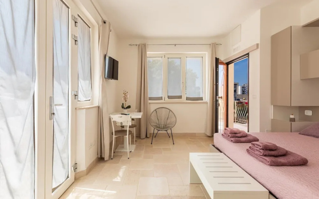 2943 Casa Marangi by Barbarhouse
