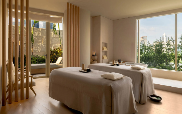 Dusit Thani Bangkok