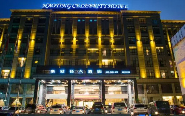 Royale Celebrity Hotel