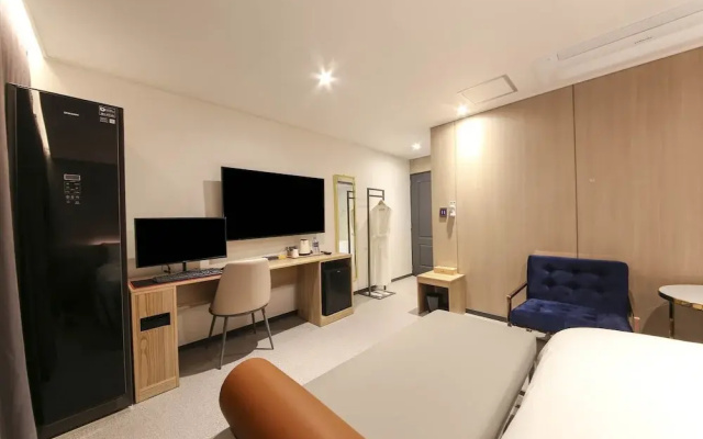 Hound Hotel Sasang