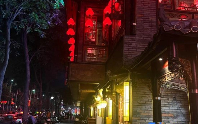 Jinkaige Apartment (Foshan Shiwan Subway Station Nanfeng Ancient Stove)