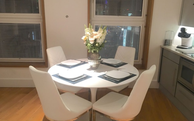 Central Luxury Suites