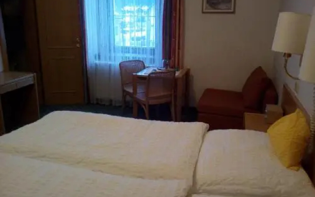Hotel zum goldenen Hirschen