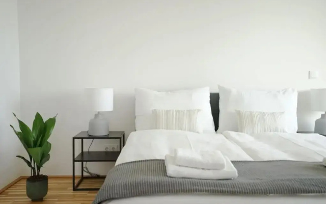 Oberlaa New Apartment - 15 Min to City