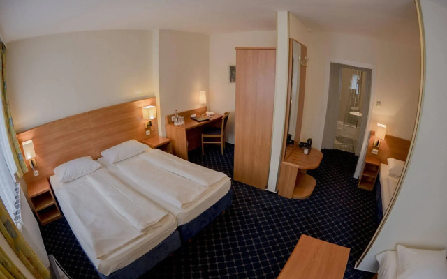Elbbrücken Hotel