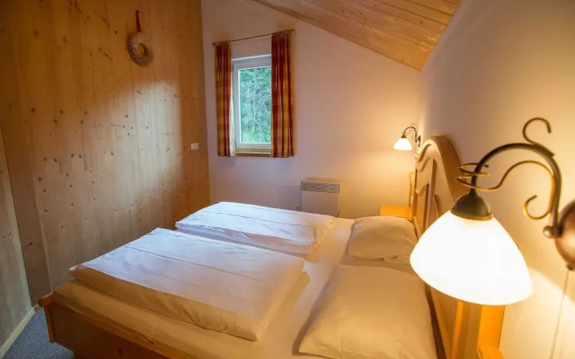 Chalet in Annaberg-lungotz With a Community Pool