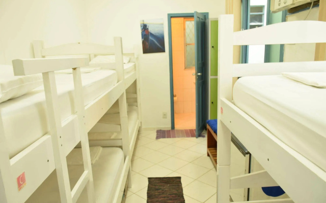 Kariok Hostel
