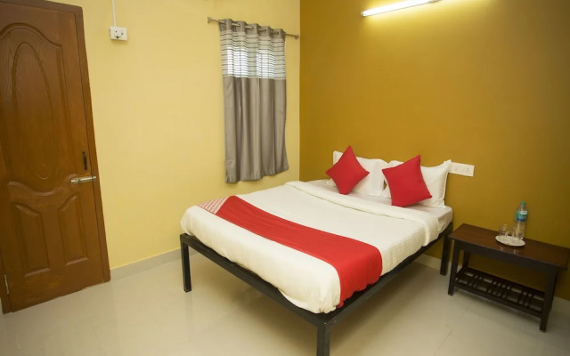 OYO 13058 Home Grand 3BHK ECR
