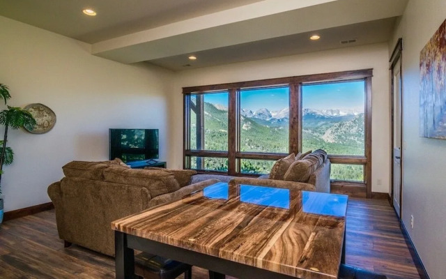 Aerie - 4 Br Home
