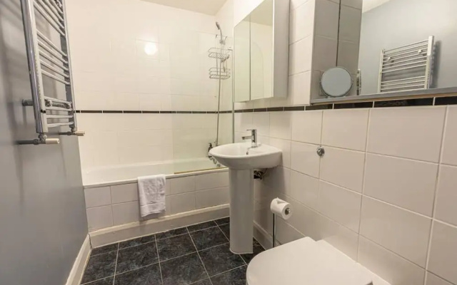 Modern 1-bed Apartment in Southwark, South London