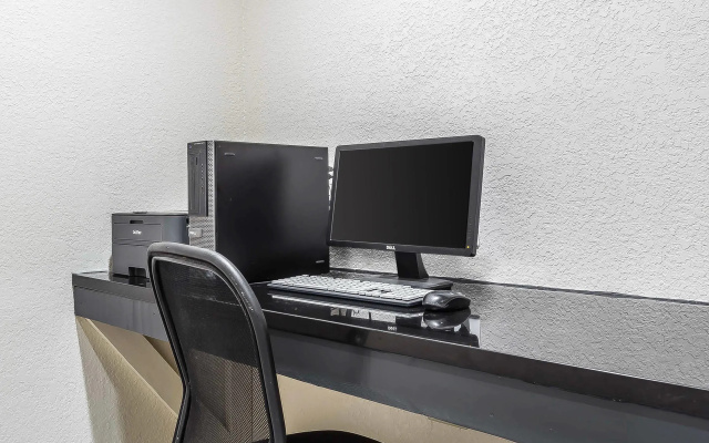 Quality Inn & Suites Salisbury South
