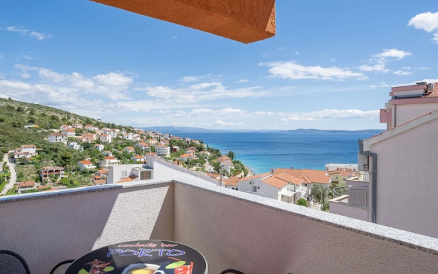 Apartment Lucija near Trogir