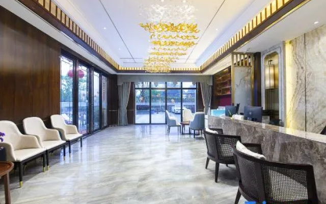 Sweetome Vacation Rentals (Ya'an Shangli Ancient Town)