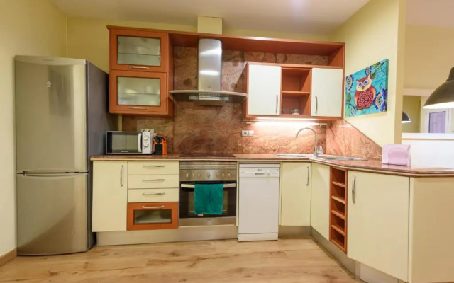 RamblasRentals Chic & Spacious Flat Pool Table 15M Ramblas - Parking - Wifi