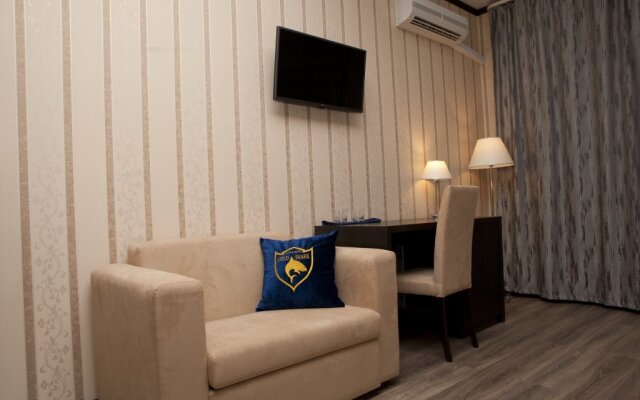 Hotel Gold Shark комната для гостей