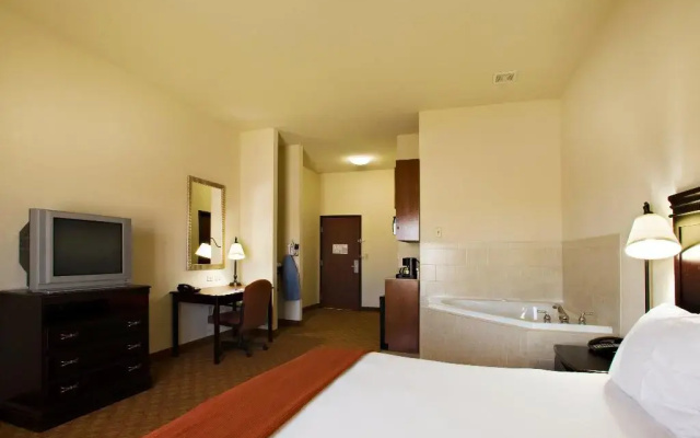 Holiday Inn Express Hotel & Suites Sweetwater