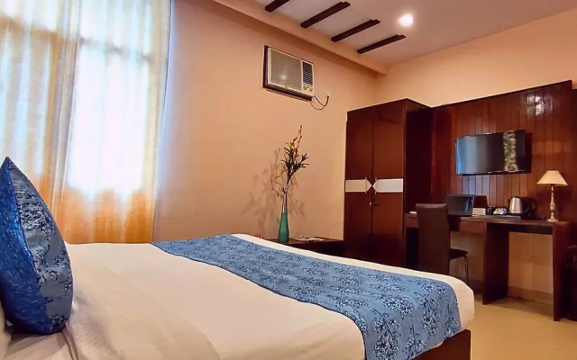 Park Square Hotel And Banquet