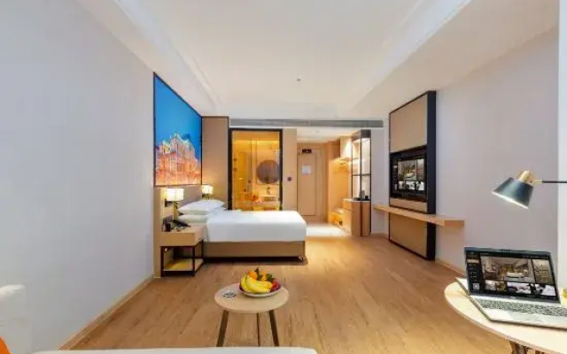 Vienna International Hotel (Shenzhen Pingshan High-Speed Railway  Baolong Subway Station  Branch)
