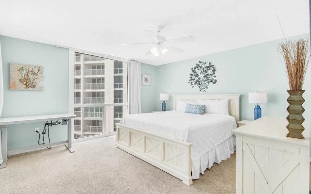 Shoreline Towers 1085