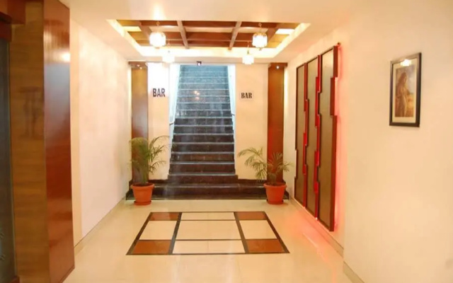 Hotel Amit International