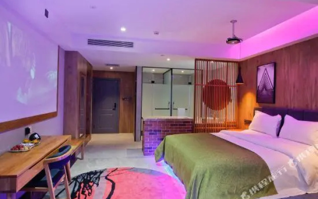 No.6 Future Hotel