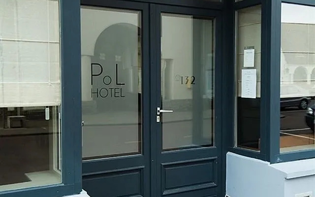 Pol Hotel