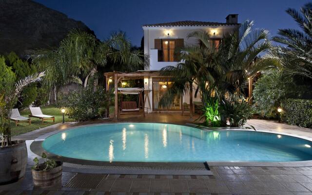 Отель Pandora Villas вид на фасад
