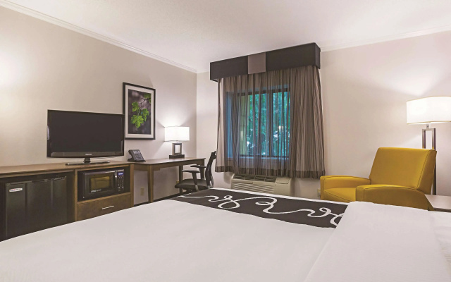 La Quinta Inn & Suites by Wyndham Atlanta Midtown - Buckhead
