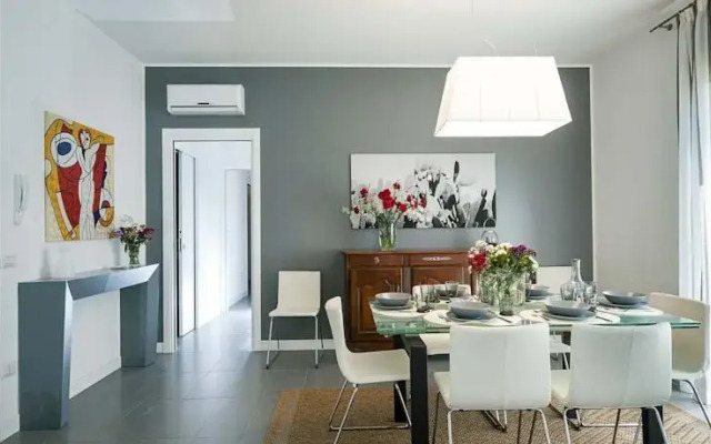 Marsala Suite