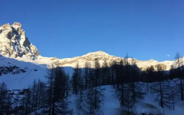 Cervinia on the Slopes - I Dadi 603 B
