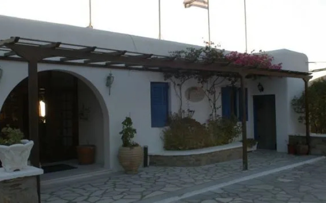 Koumbara Sunset Resort