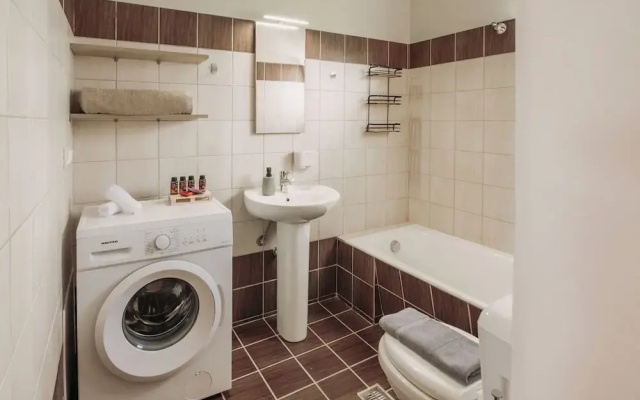Ibis Apartments