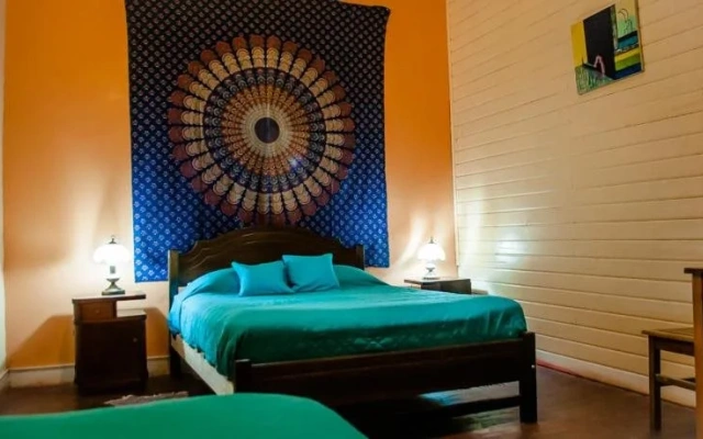 Kom Hostal - Hostel
