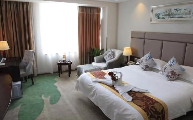 Gujing Junlai Hotel