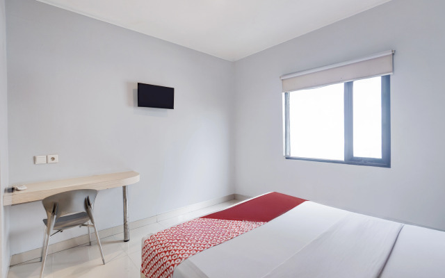 OYO 90244 Hotel Antara
