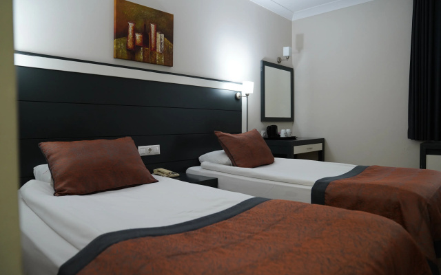 Dafne Hotel