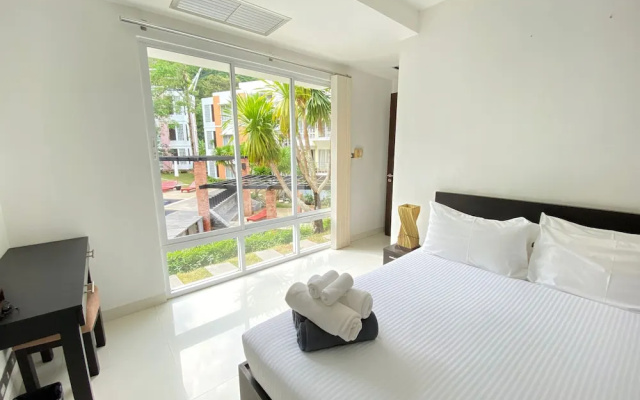 Kamala Hills 3 Bedroom Condo