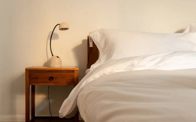 Lovely Home for 2 Near Station