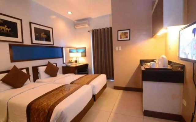 Hotel 878