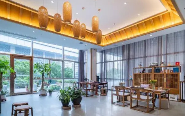 StarwayHotel(Bengbu South High-speed Railway Station)